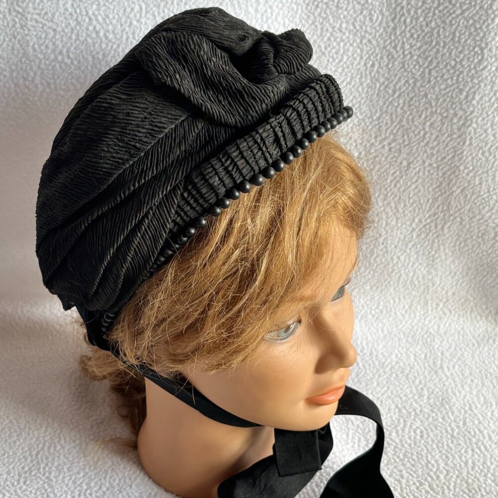 Antique Victorian Black Crepe Beaded Ruched Bonnet - Picture 4 of 15